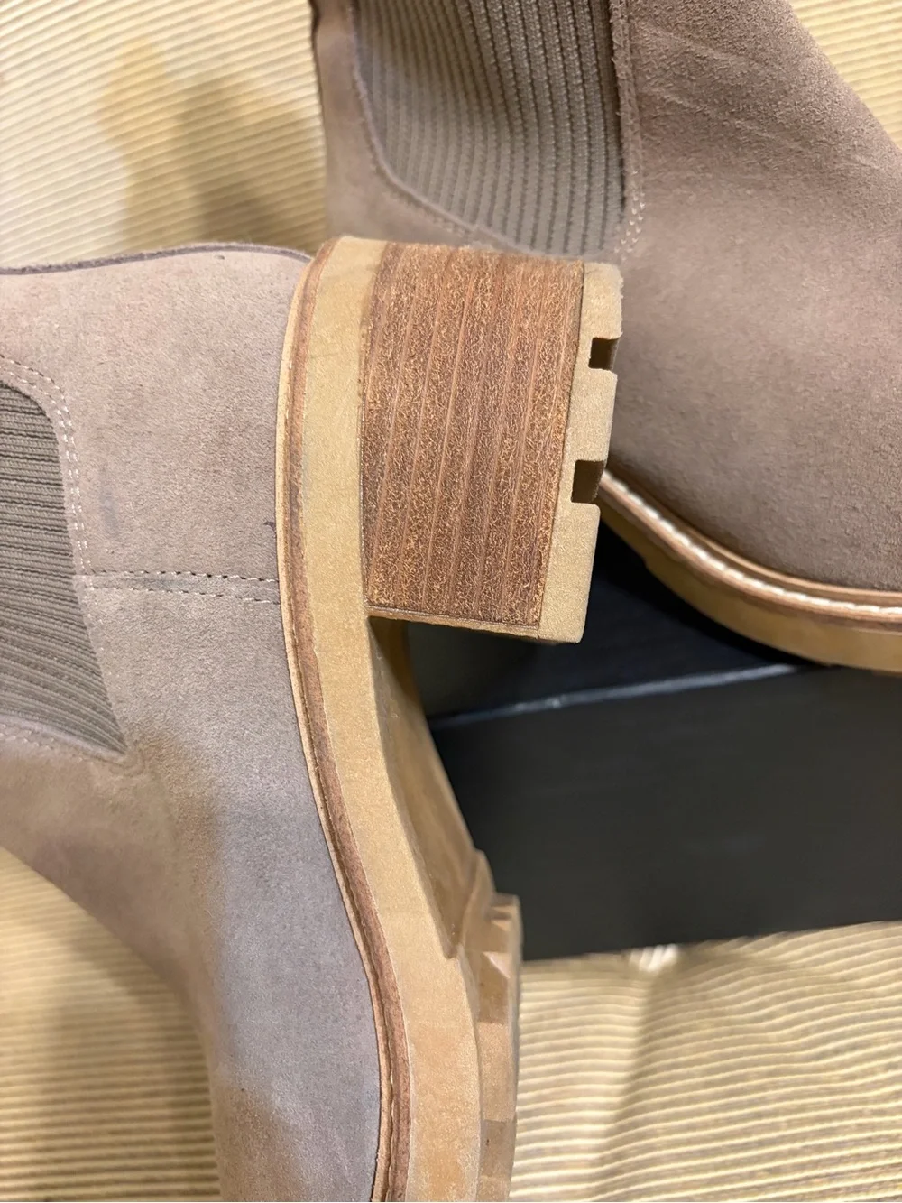 Steve Madden Kiley Women’s Lug Sole Chelsea Bootie with Fabric Cuff - Size 8 - Picture 12 of 16